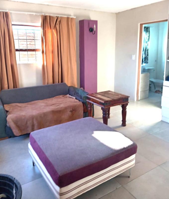 2 Bedroom Property for Sale in Peerless Park Western Cape